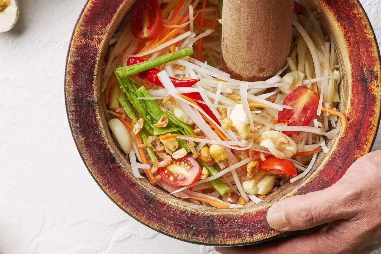 港股开盘 | 恒指低开0.74% 新能源车企全线走弱