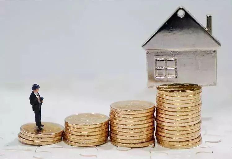 湛江边检站保障40万吨级转子帆加装船安全靠泊