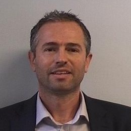 百胜中国(09987)发布2025年第二季度业绩，经营利润3.04亿美元 同比增长14%